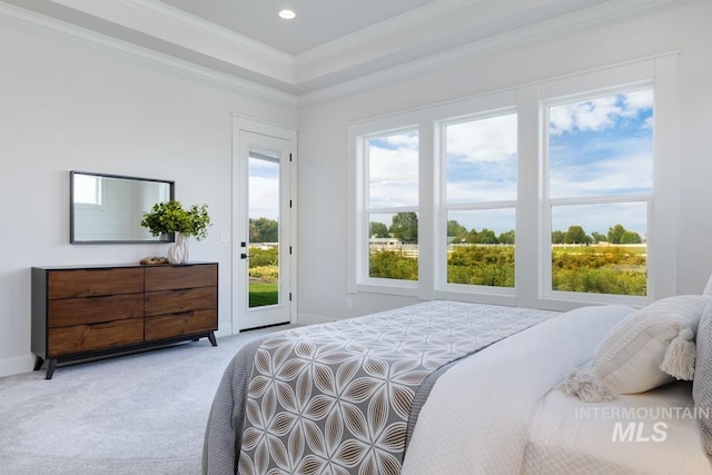 bedroom featuring carpet flooring, access to outside, crown molding, baseboards, and recessed lighting