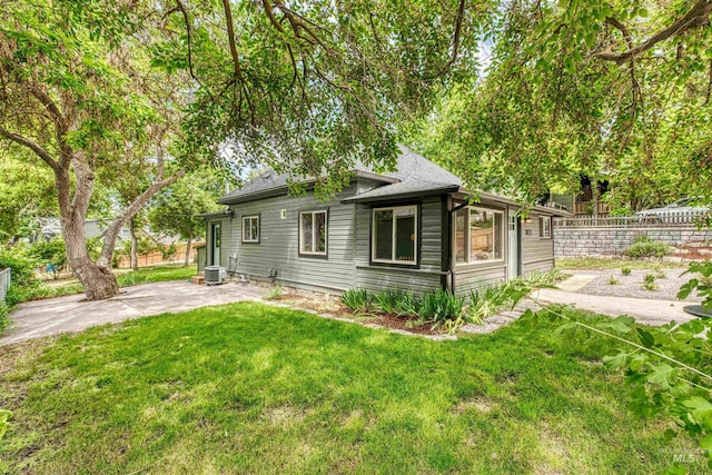 1605 N 5th St, Boise, ID 83702 - view of front of property featuring a patio