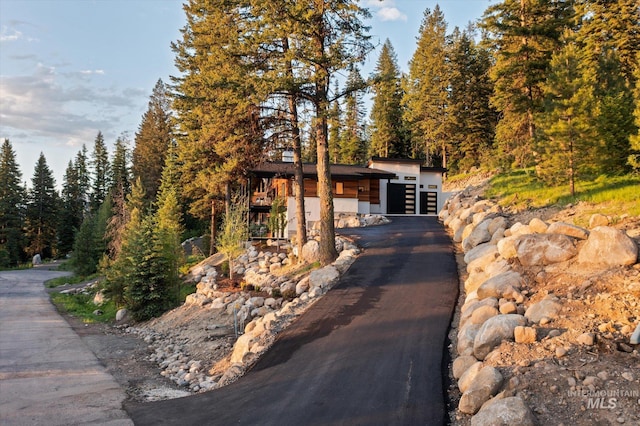 1678 Majestic View Dr, Mccall, ID 83638 - contemporary house with a wooded view