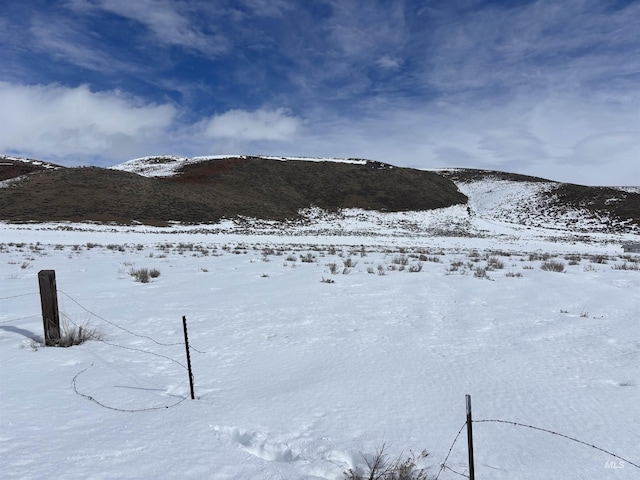 view of mountain feature