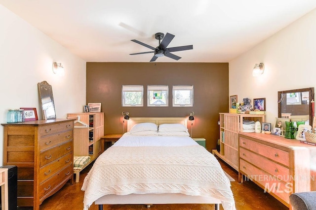 512 N Lincoln St, Moscow, ID 83843 - bedroom with a ceiling fan