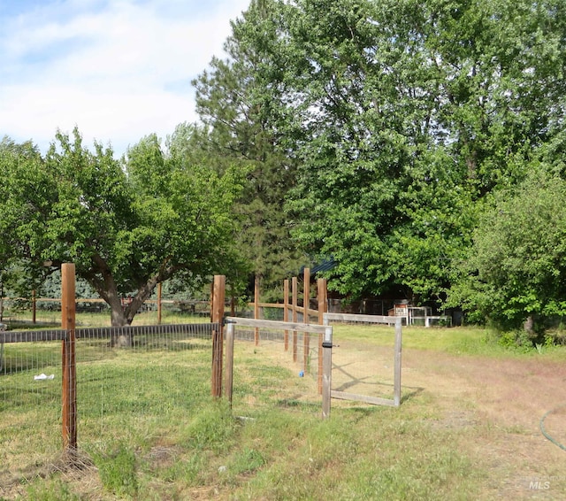 937 Indianhead Rd, Weiser, ID 83672 - view of yard featuring fence