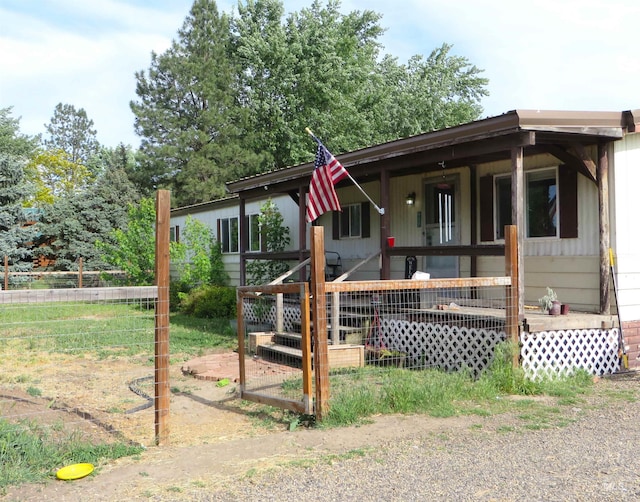 937 Indianhead Rd, Weiser, ID 83672 - view of front of property with covered porch