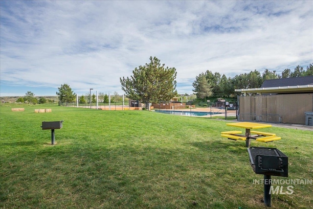 6229 S Snowdrop Way, Boise, ID 83716 - view of property's community featuring a pool