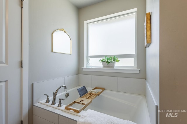 3772 S Walnut Ridge Way, Nampa, ID 83686 - bathroom with a garden tub