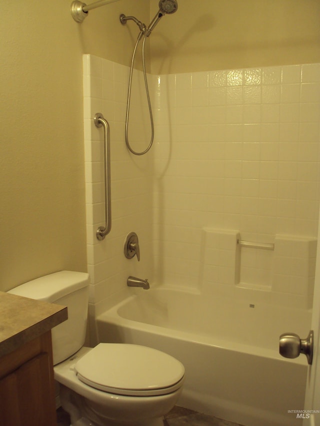 908 Pine St, Lewiston, ID 83501 - bathroom featuring toilet, vanity, and shower / bath combination
