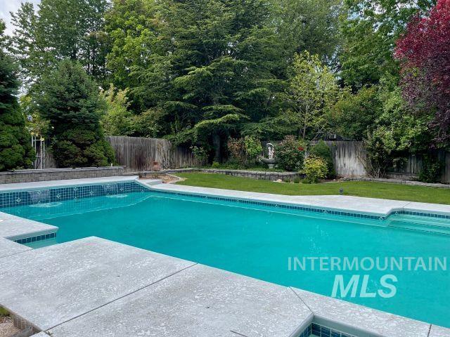 10809 W Cruser, Boise, ID 83709 - view of pool