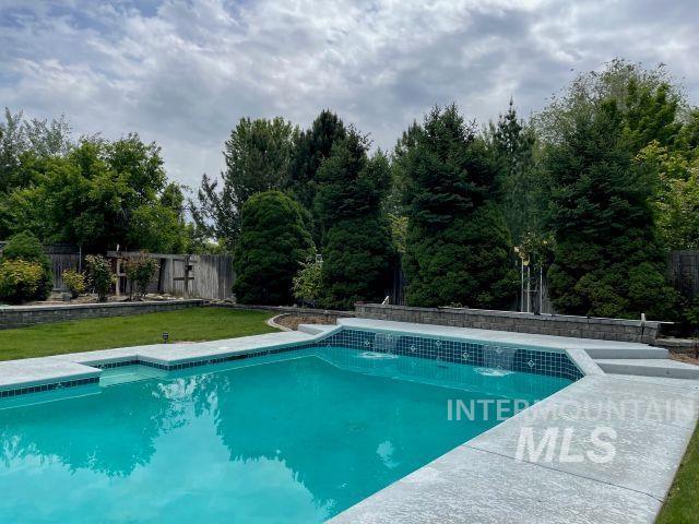 10809 W Cruser, Boise, ID 83709 - view of pool