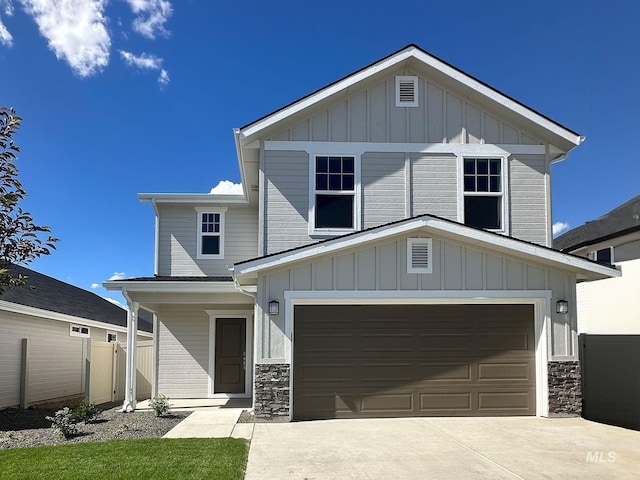 view of front of home featuring a garage