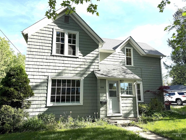 616 E 8th, Moscow, ID 83843 - view of front facade featuring a shingled roof