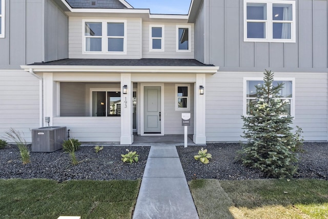 view of front of home with central AC unit