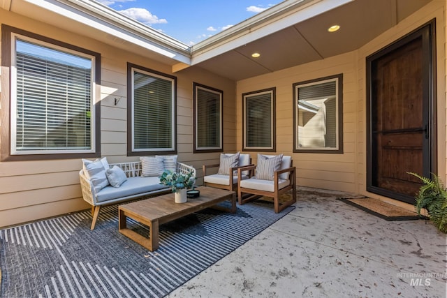 731 E Eaglewoods Ln, Eagle, ID 83616 - view of patio / terrace featuring an outdoor living space