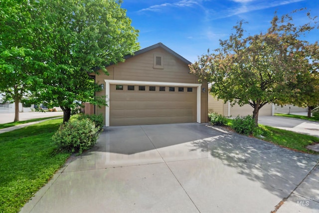 3993 N Heritage View Ave, Meridian, ID 83646 - view of front of home with concrete driveway and a front lawn