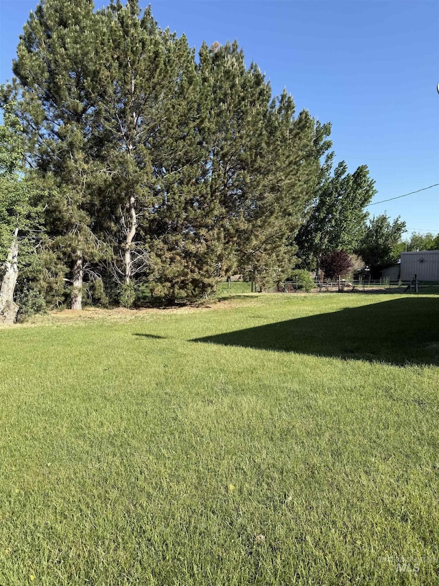 140 Quick Silver Ave, Hagerman, ID 83332 - view of grassy yard