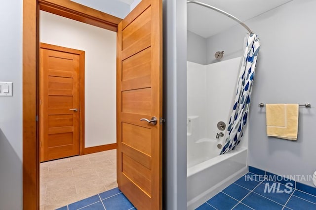 4336 N Star Vista Ln, Eagle, ID 83616 - bathroom featuring tile patterned flooring and shower / bath combination with curtain