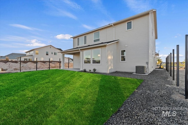 7766 W Daybreak Run Ct, Meridian, ID 83646 - rear view of property