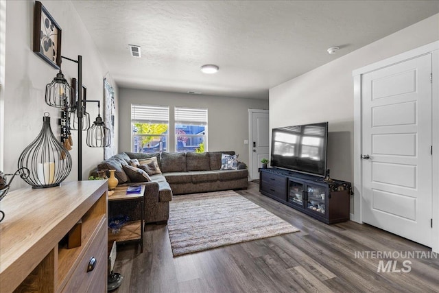 941 S Wavetrain Ave, Boise, ID 83709 - living area featuring wood finished floors