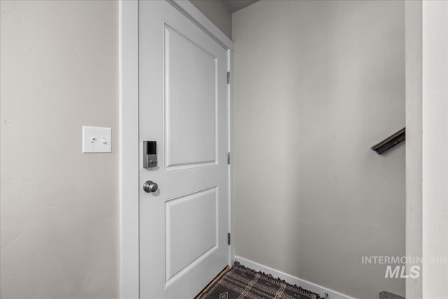 941 S Wavetrain Ave, Boise, ID 83709 - entryway with baseboards
