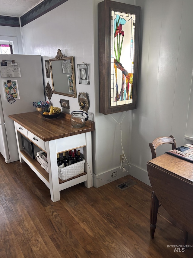 907 Prospect Ave, Lewiston, ID 83501 - dining room with dark wood-type flooring