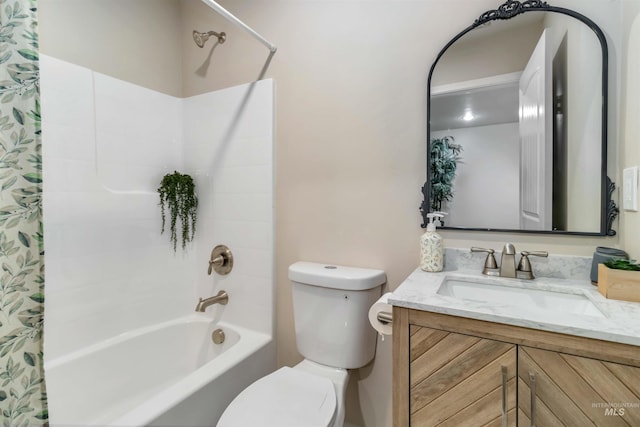 1010 E Main St, Weiser, ID 83672 - bathroom featuring toilet, vanity, and shower / bath combination with curtain