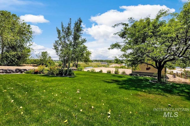 8315 Elk Ridge Ln, Middleton, ID 83644 - view of green lawn