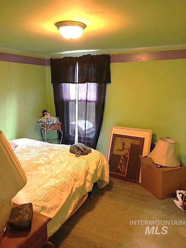 606 24th St, Lewiston, ID 83501 - bedroom featuring crown molding