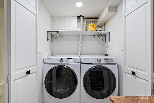 920 W Fort St, Boise, ID 83702 - laundry area with washer and dryer and recessed lighting