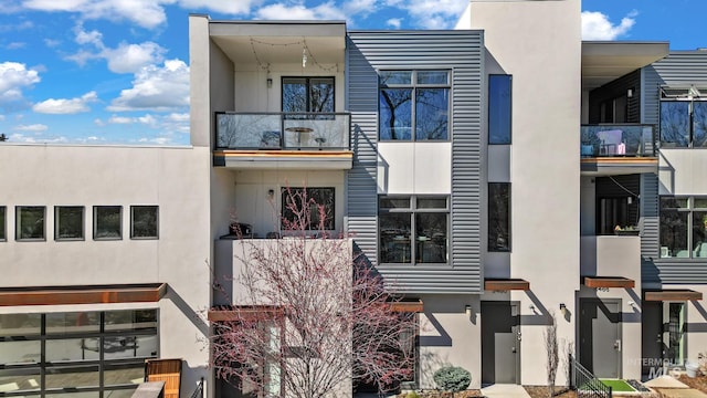 3480 N Prospect Ln, Garden City, ID 83714 - view of front facade featuring stucco siding