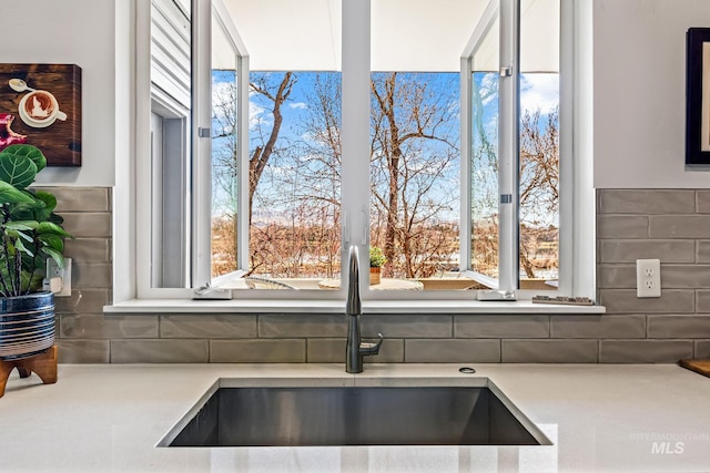 3480 N Prospect Ln, Garden City, ID 83714 - interior details featuring light countertops and a sink