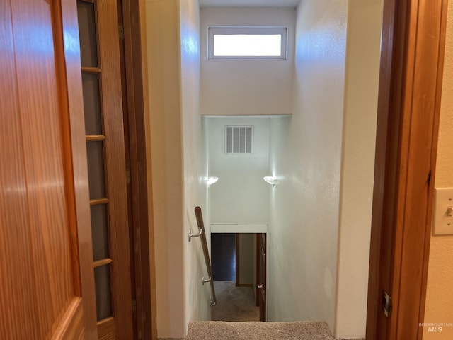 140 3rd St, Grand View, ID 83624 - hallway with visible vents