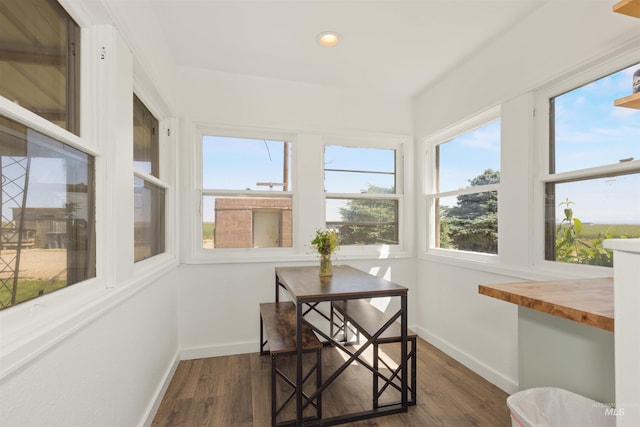 24722 Red Top Rd, Wilder, ID 83676 - sunroom / solarium featuring wood finished floors and recessed lighting