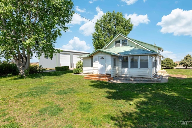 24722 Red Top Rd, Wilder, ID 83676 - view of front of house featuring a front yard