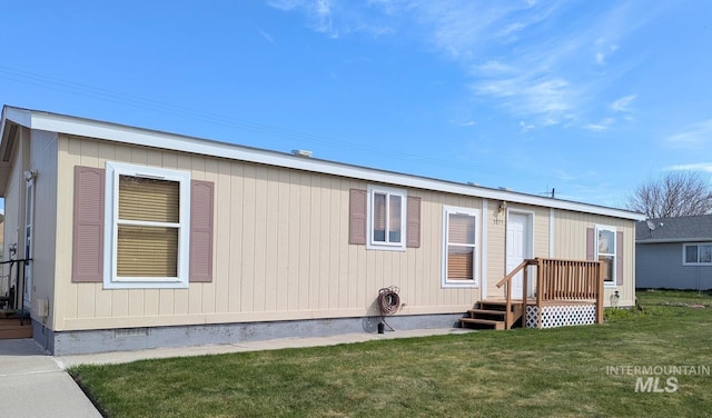 3075 Galey St, Weiser, ID 83672 - back of house featuring a yard and crawl space