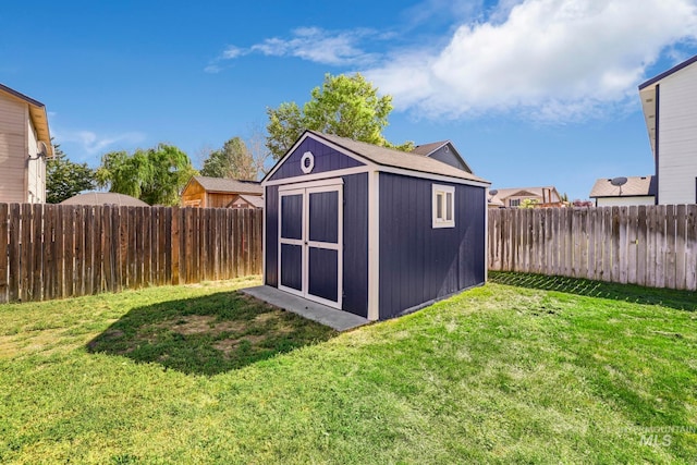 view of outdoor structure with a yard