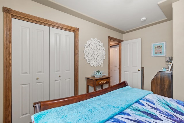 bedroom with a closet