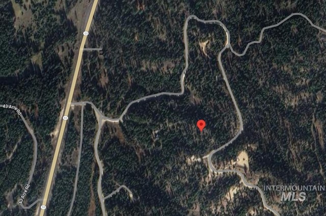104 Coit Dr, Cascade, ID 83611