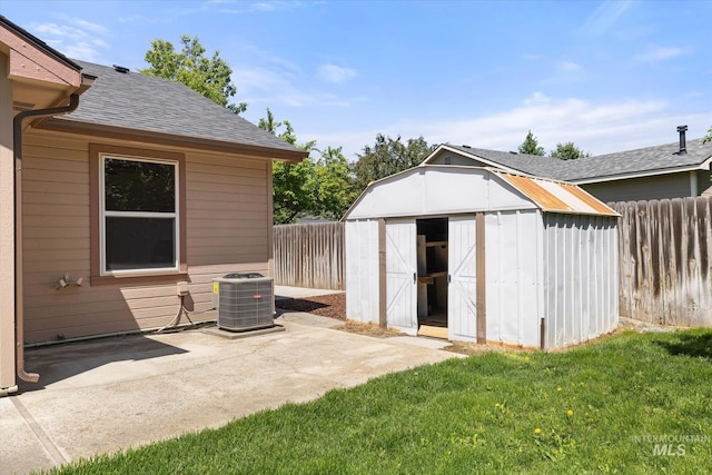 512 S Pelican Way, Meridian, ID 83642 - view of patio / terrace featuring central AC unit