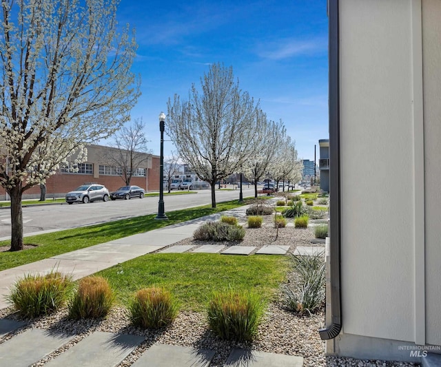1681 W Idaho St, Boise, ID 83702 - view of yard