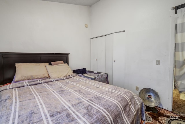 bedroom featuring a closet