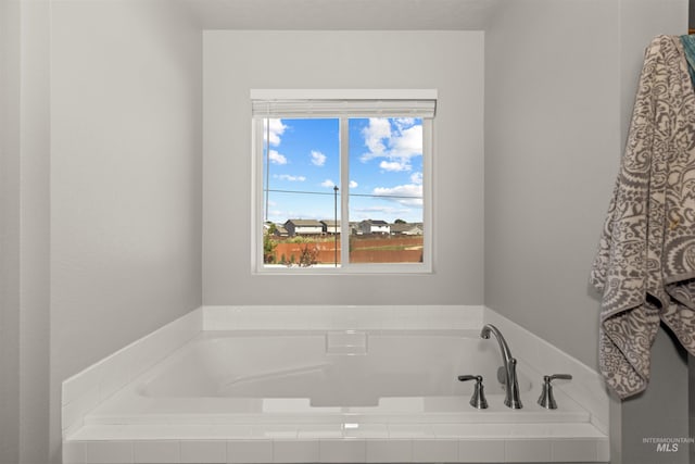 1417 Scranton Ave, Caldwell, ID 83605 - bathroom featuring a bath