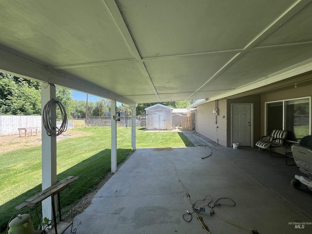 1069 Lucky Ln, Ontario, OR 97914 - view of patio