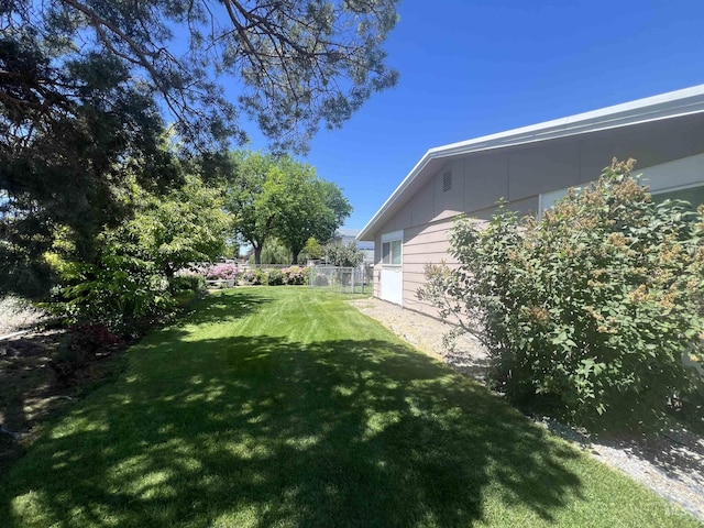 1069 Lucky Ln, Ontario, OR 97914 - view of yard