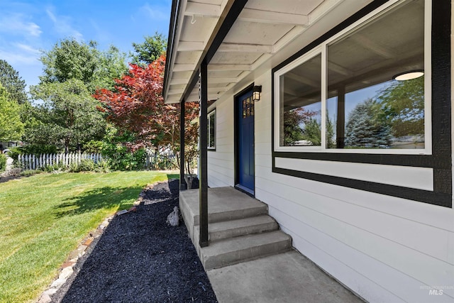 905 E 2nd St, Emmett, ID 83617 - doorway to property