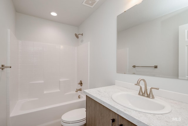 8246 E Bright Angel Dr, Nampa, ID 83687 - full bath featuring shower / bathtub combination, recessed lighting, toilet, visible vents, and vanity