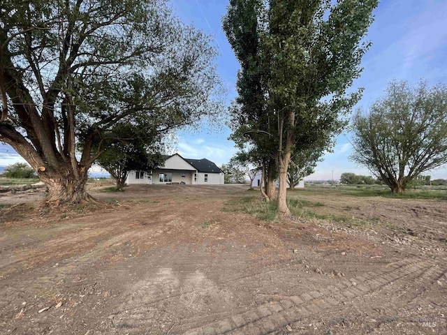 4695 County Line Rd, New Plymouth, ID 83655 - view of yard featuring driveway