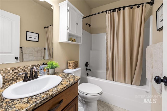 bathroom with decorative backsplash, toilet, vanity, and shower / bathtub combination with curtain