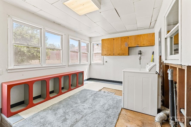 404 N Allumbaugh St, Boise, ID 83704 - laundry area featuring washer / dryer and healthy amount of natural light