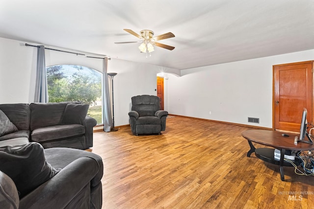 404 N Allumbaugh St, Boise, ID 83704 - living area featuring a ceiling fan, light wood-style floors, and baseboards