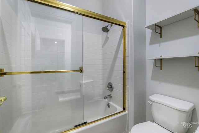 816 River View Dr, Twin Falls, ID 83301 - full bathroom with toilet and combined bath / shower with glass door