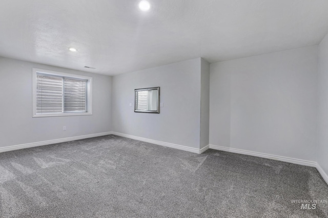 816 River View Dr, Twin Falls, ID 83301 - empty room featuring recessed lighting, carpet flooring, and baseboards
